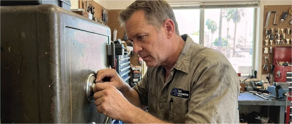 Safe locksmith service in Moorpark