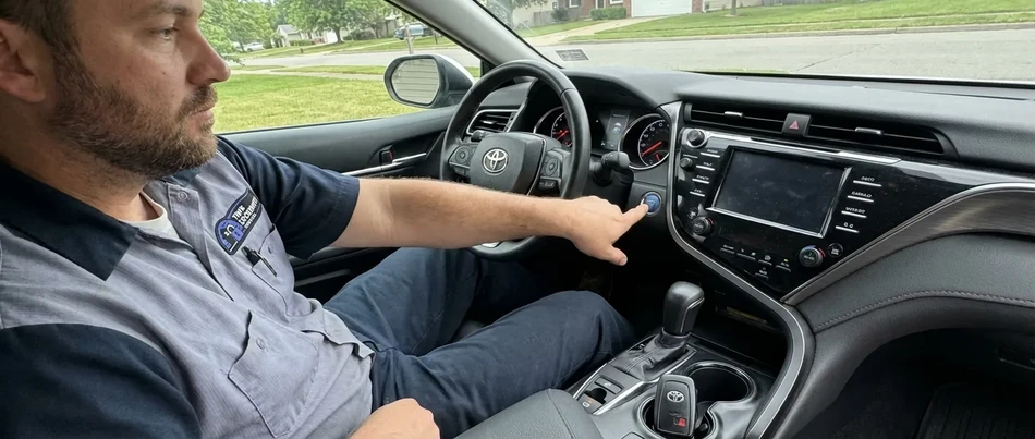 Chrysler SKREEM FCA flip key in Ventura