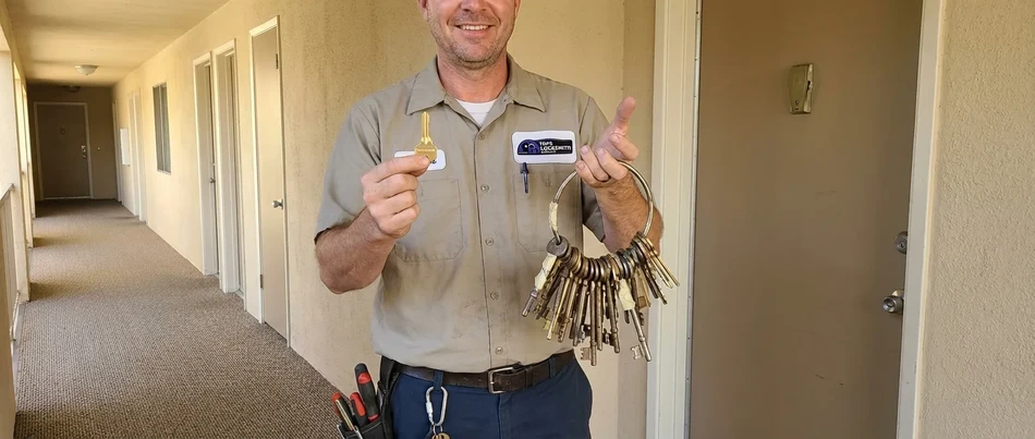 Strip plaza shared restroom master key in Camarillo
