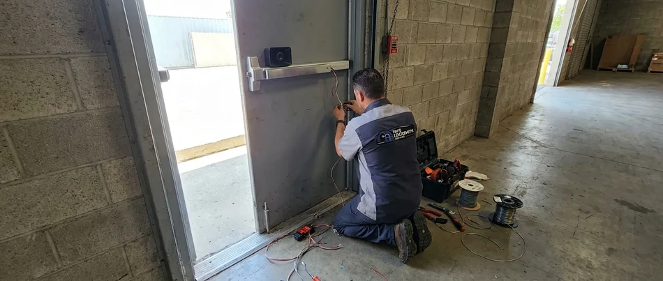 Fire-rated UL 10C exit hardware at Oxnard restaurant