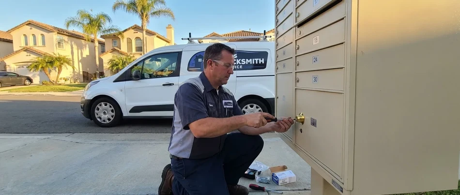 Graphite lubricant mailbox keyway maintenance in Ojai
