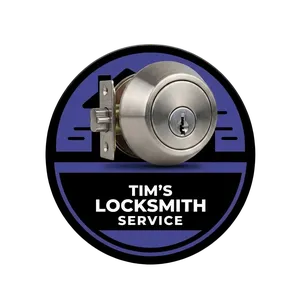 Locksmith resetting the pins on a front door deadbolt following a lost house key report during a service call in Oak Park, California. Key duplication offered on the same call for extra copies.